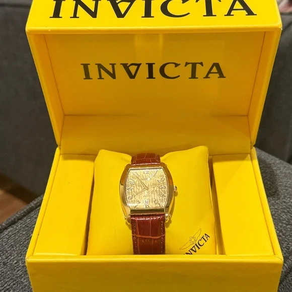 Invicta *Rare Vintage* 9882 Signature Gold Quartz Watch (With Box)(NWT) New Rare Vintage INVICTA 9882 SIGNATURE GOLD QUARTZ Watch  main image 2
